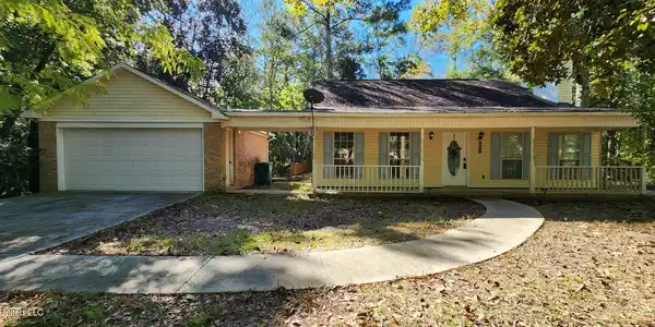 2908 Fern Lane