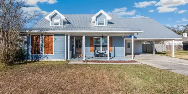 221 Arcola Cove