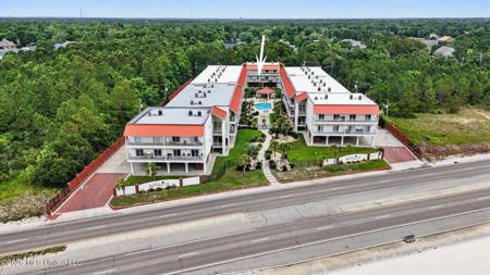 1453 E Beach