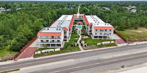 1453 E Beach
