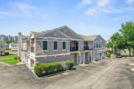 2252 Beach Drive