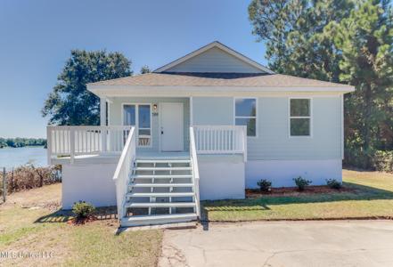 705 Josephine Street