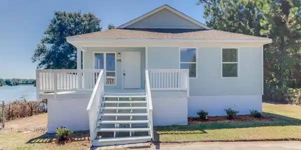 705 Josephine Street