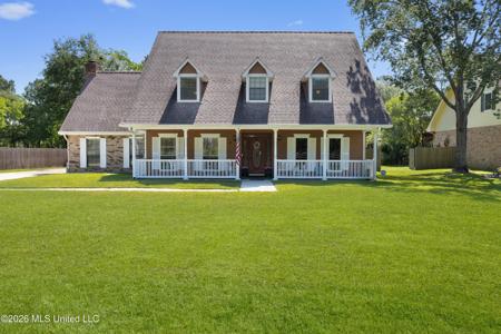 918 N Country Club Lane