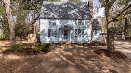 855 Springwood Circle