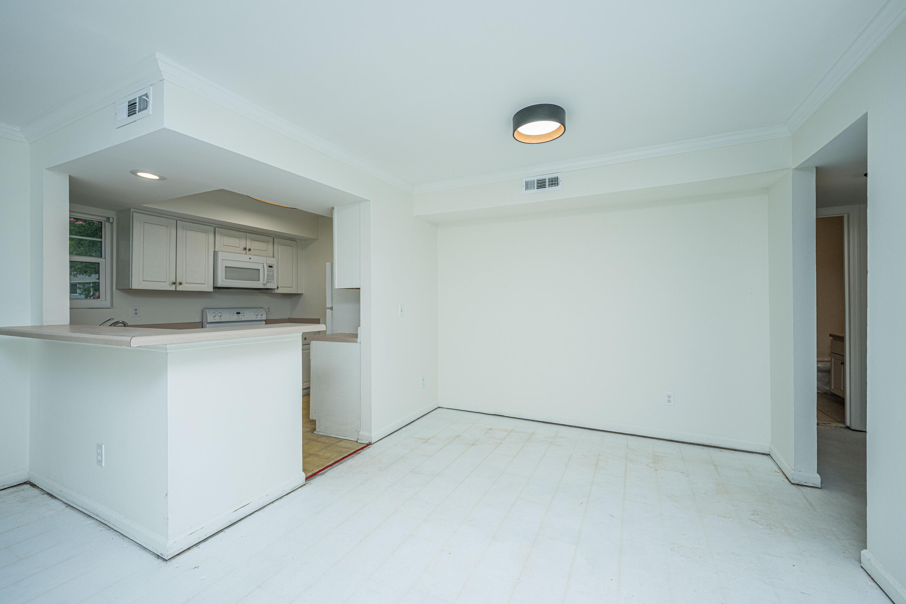 Image 4: Eating area with new light