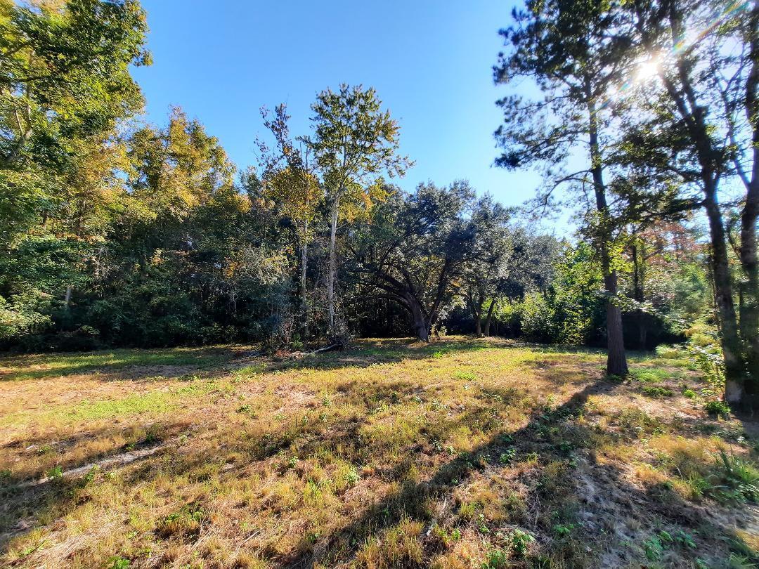 Image 4: Ideal Location