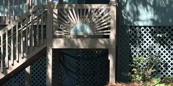 Image 2: Welcome to 27 41st Avenue