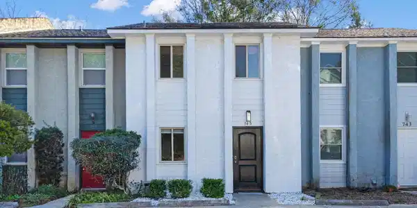 745 Center Street, Mount Pleasant SC 29464