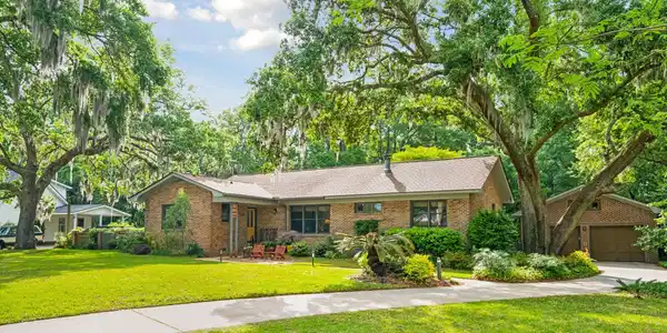 678 Clearview Drive, Charleston SC 29412