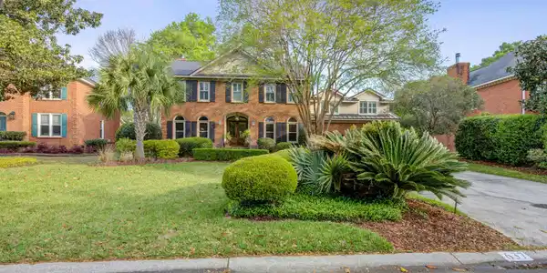 637 Hobcaw Bluff Drive