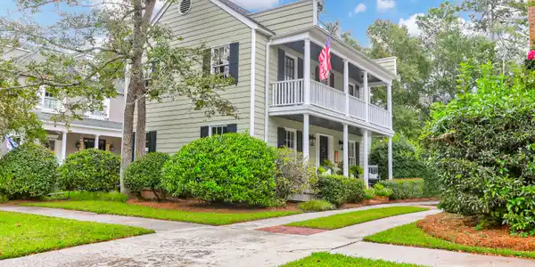 1062 Loyalist Lane