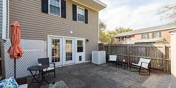 411 Carriage Lane, Mount Pleasant SC 29464