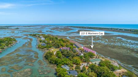 221 E Mariners Cay