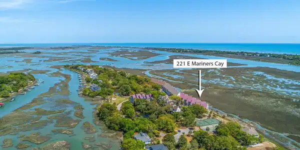 221 E Mariners Cay