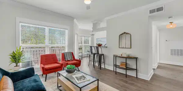 700 Daniel Ellis Drive
