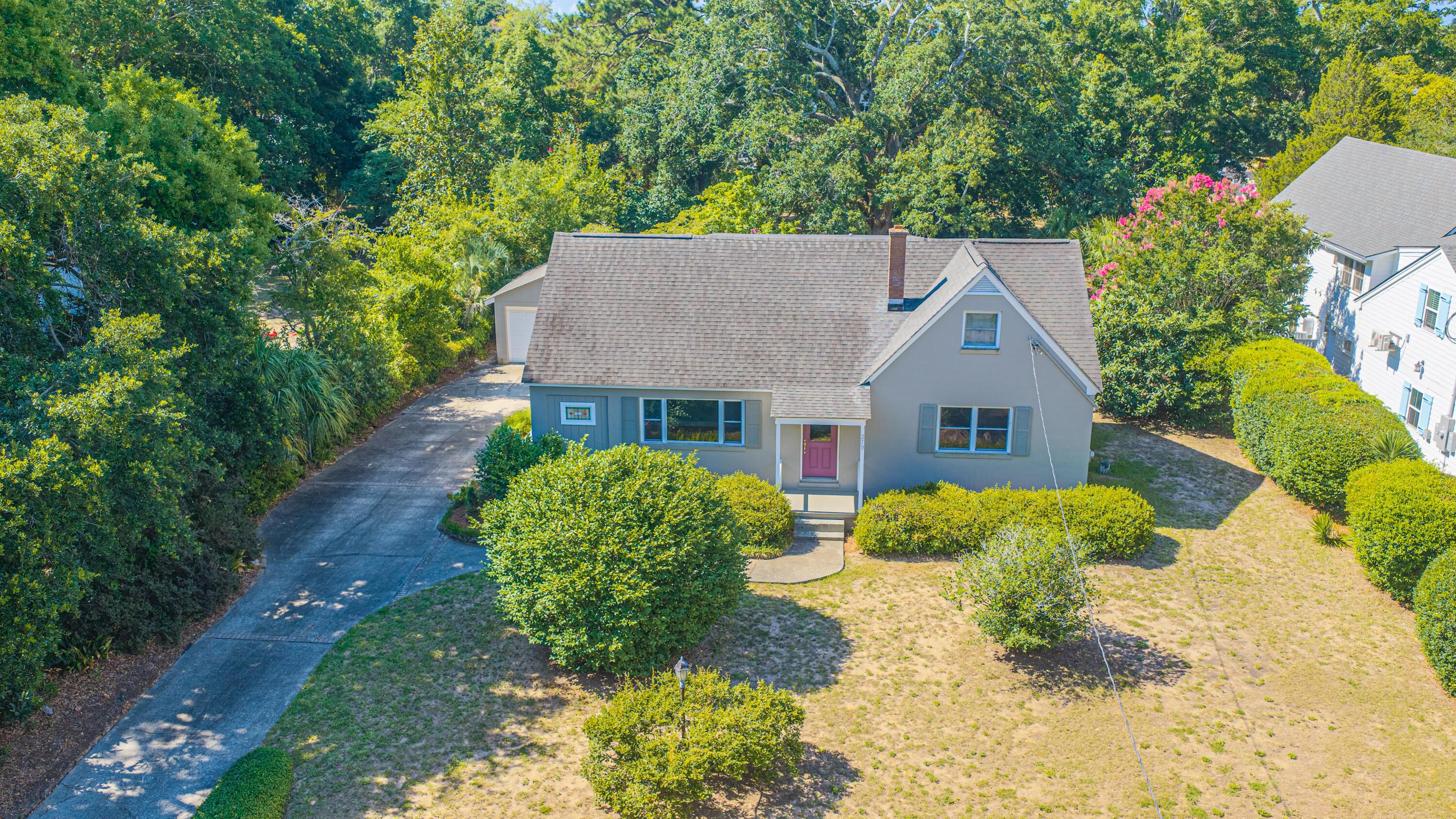 Image 2: 279 Hawthorne St