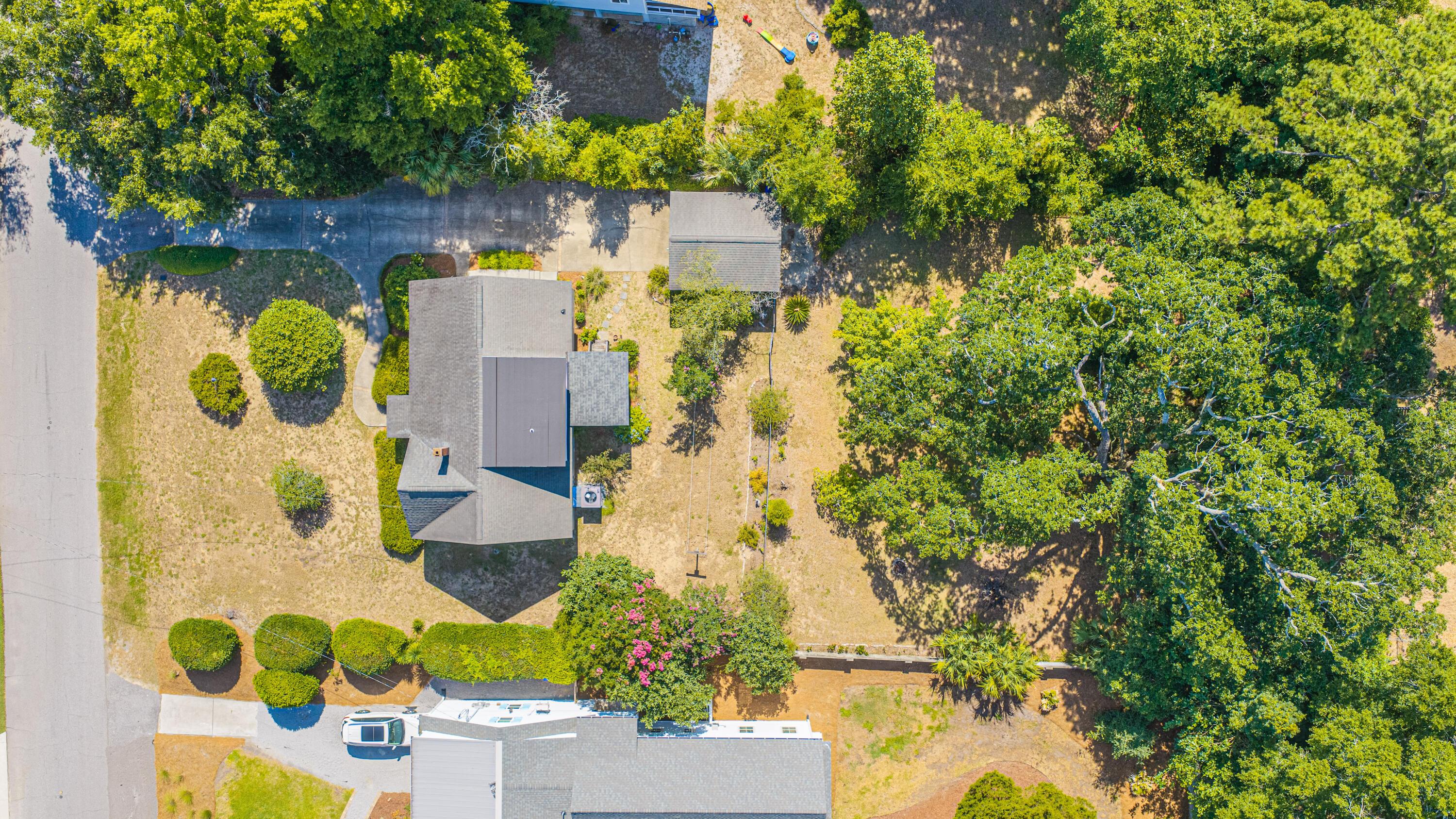 Image 3: 279 Hawthorne St