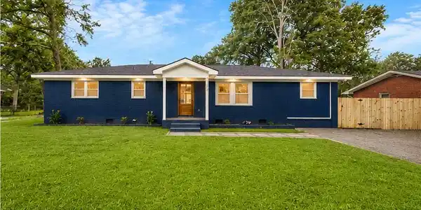1157 Symmes Drive