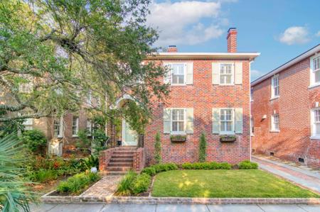 12 Ashley Avenue