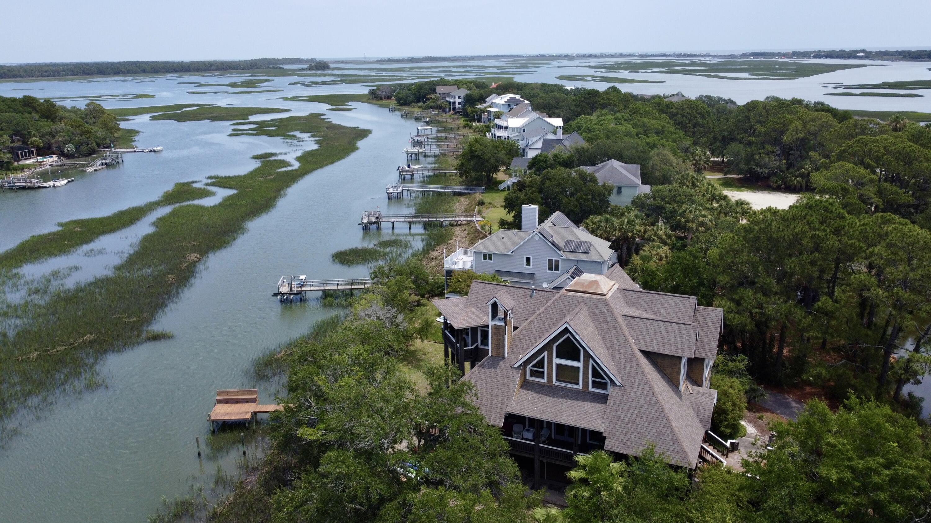 Image 4: 268-Little-Oak-Island-Dr-06192022_065202