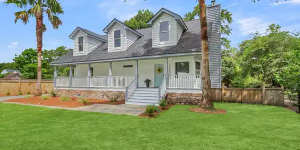 Image 2: 2142 Gulf Dr
