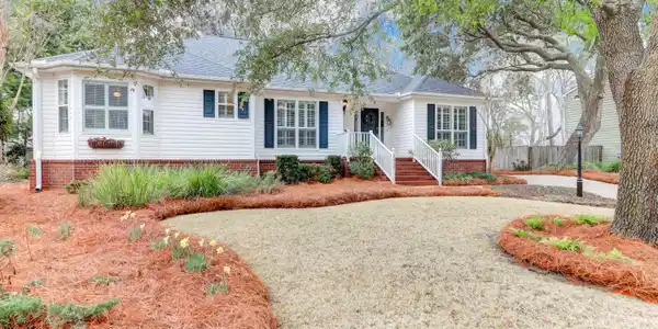 2027 Prospect Hill Drive, Mount Pleasant SC 29464