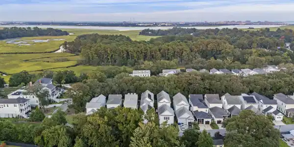 Image 2: DJI_20260820194958_0818_D