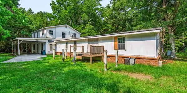 7693 White Point Road