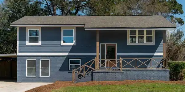 1470 Woodview Lane