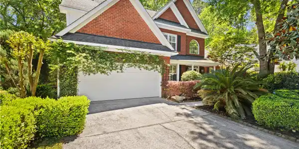 2722 Seastrand Lane