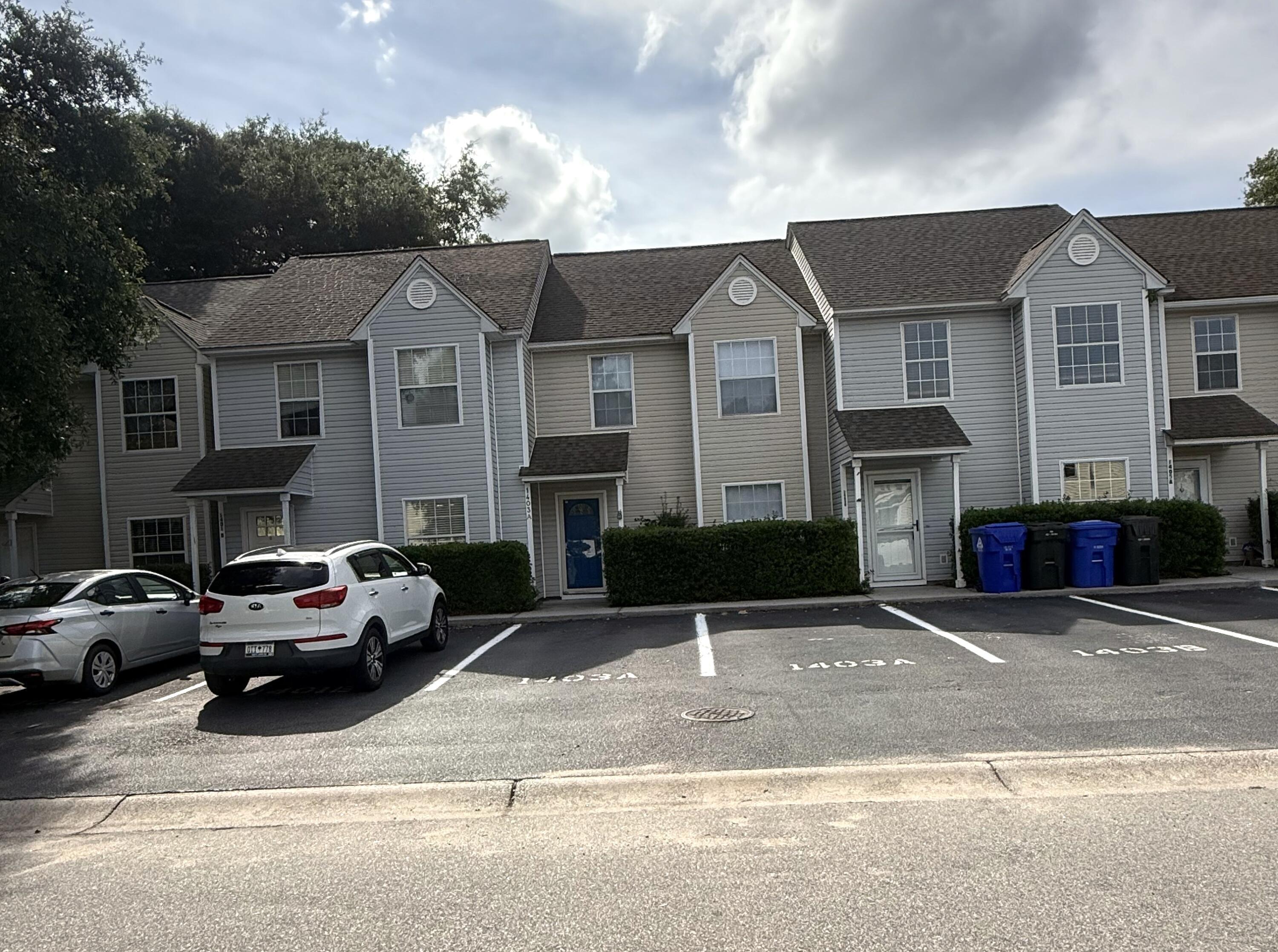Image 2: Parking