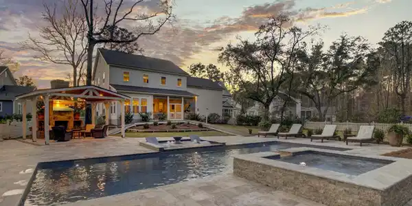 1098 Reserve Lane