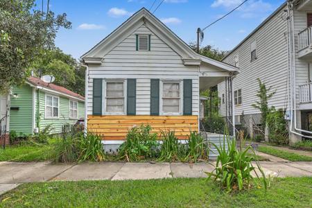 318 Ashley Avenue