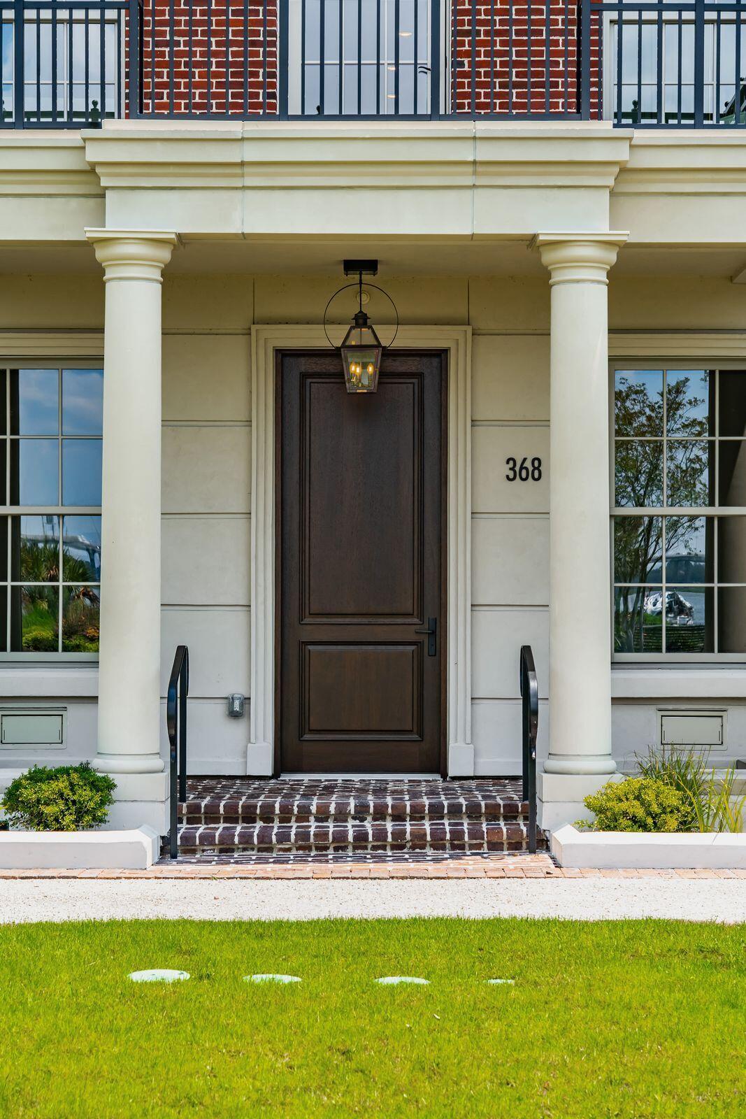 Image 2: 1BarreSt-KeenEyeMarketing-005