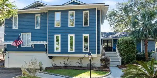 6 Sandwedge Lane