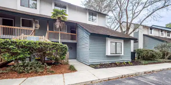 Image 3: Front of Home