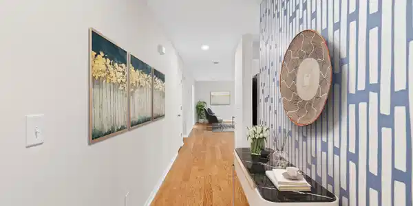 Image 4: Entry