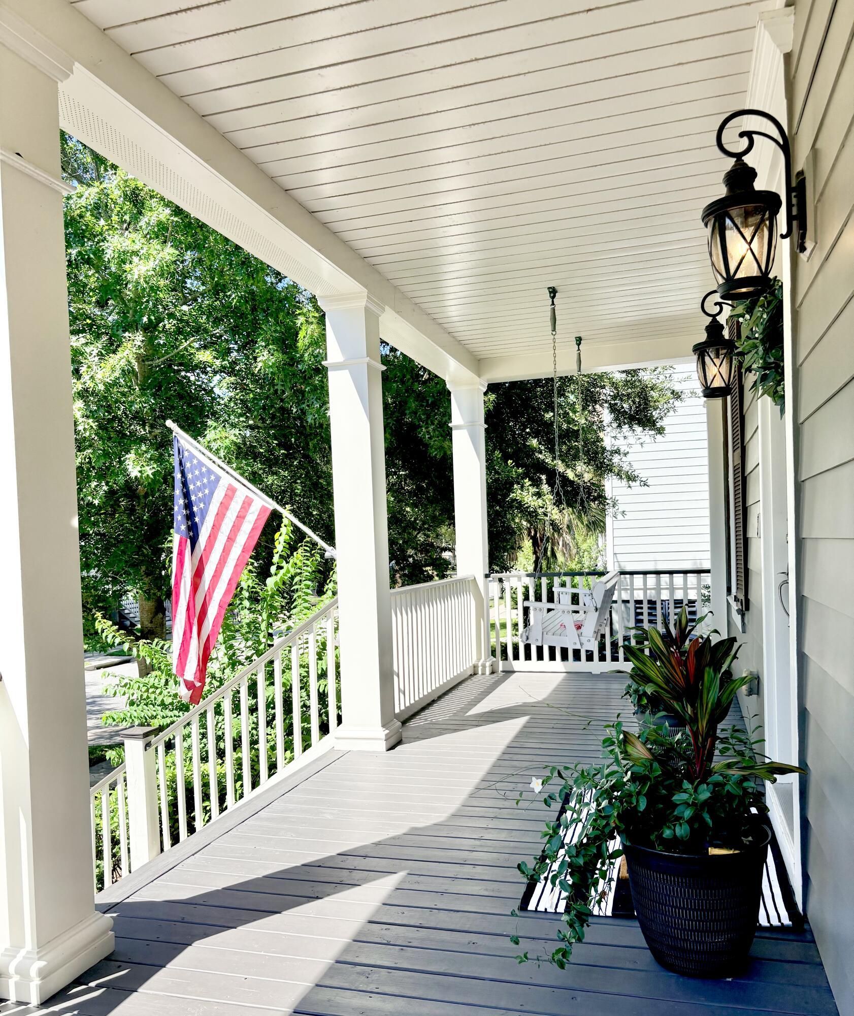 Image 4: Front Porch