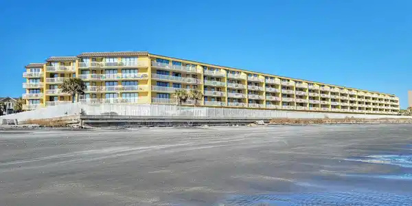 201 Arctic Avenue