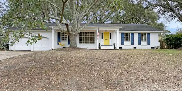 1014 Chambers Lane