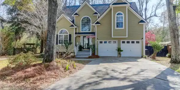 1001 Five Oaks Court