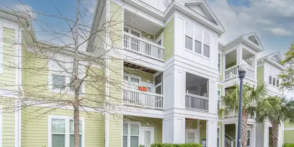 2333 Chatelain Way