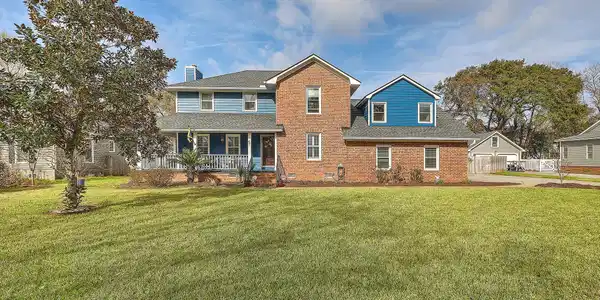 687 Castle Pinckney Drive