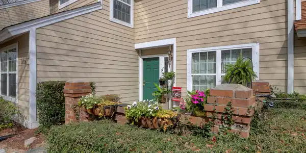 1034 Planters Place
