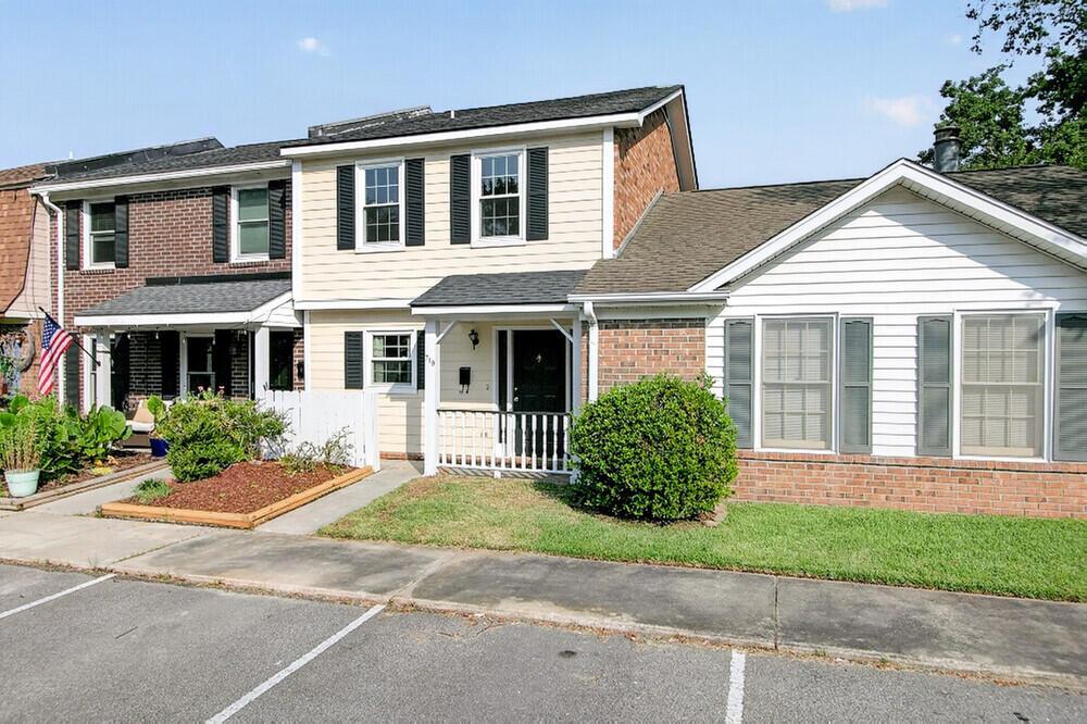 Image 2: Welcome to 719 Williamson Dr