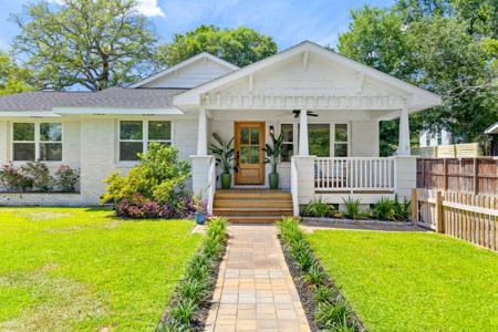 604 Coral Street