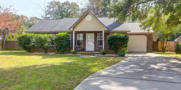 1153 Wyndham Road