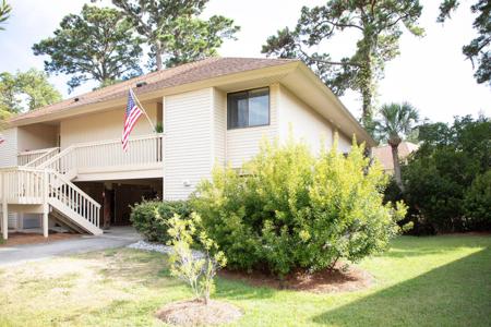 804 Club Cottage Court