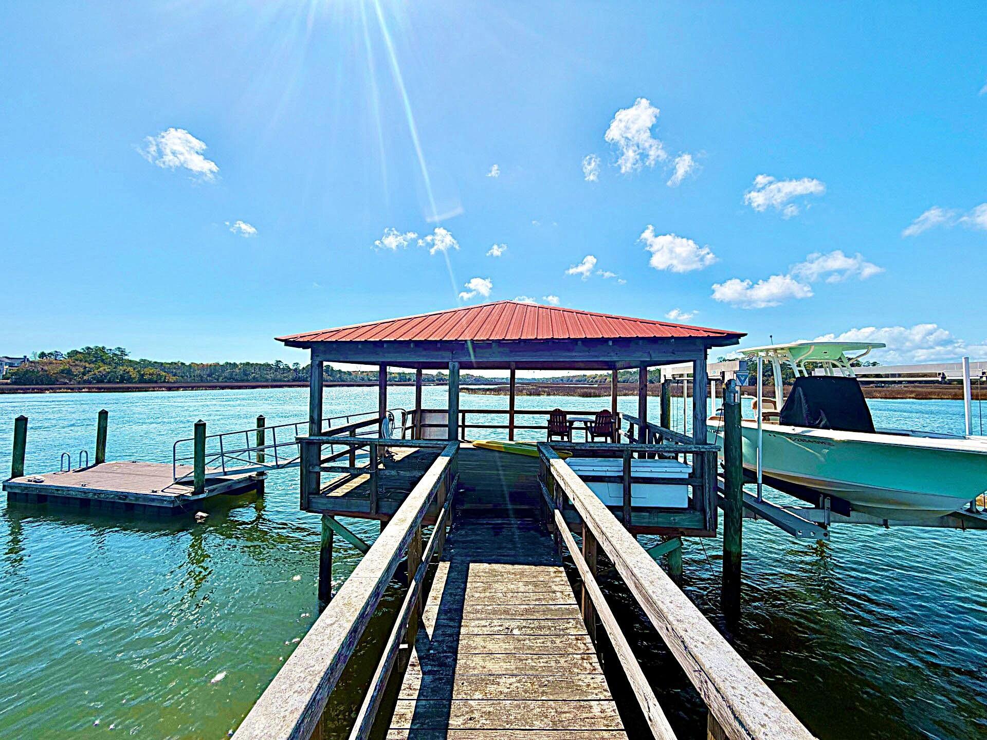 Image 3: Dock